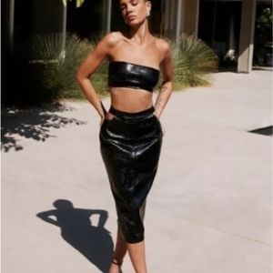 Faux leather croc 🐊 midi skirt w/ waist cutouts from Nasty Gal collab w/ Maeve